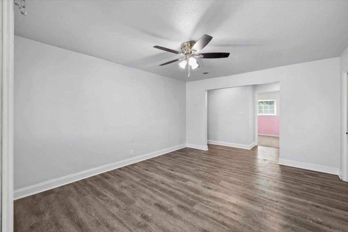 Sacramento, CA 95838,194 Ford RD