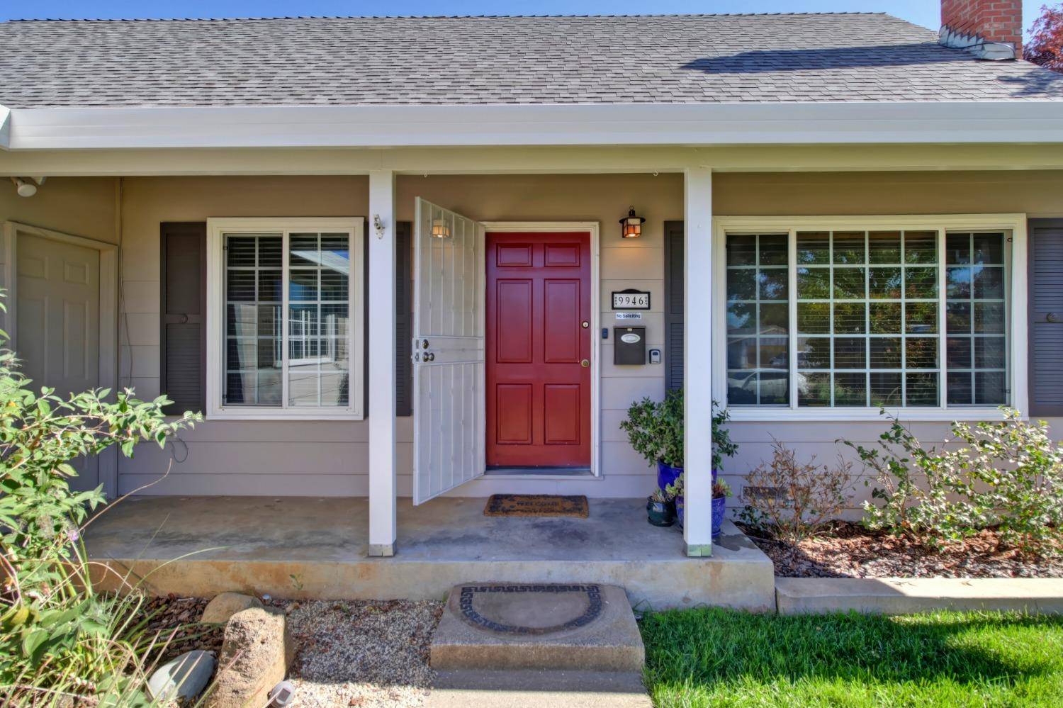 Sacramento, CA 95827,9946 Redstone DR
