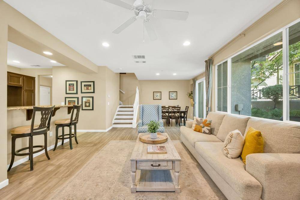 Folsom, CA 95630,203 Rodin LN #203