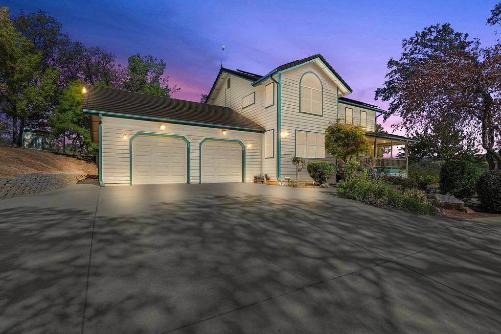 Newcastle, CA 95658,220 Floral LN