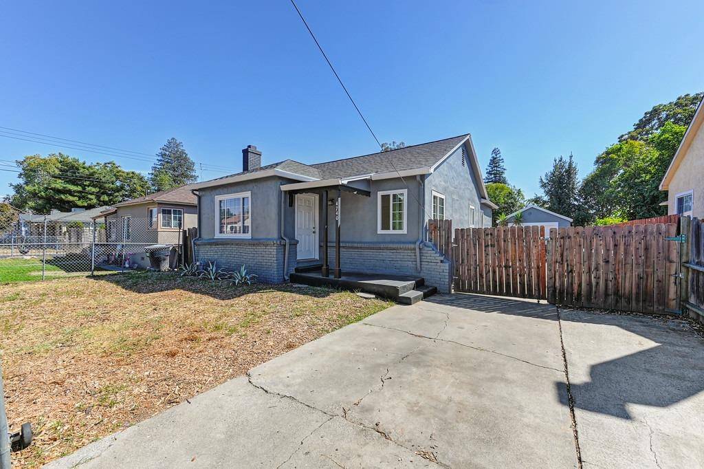 Sacramento, CA 95820,4740 Roosevelt AVE