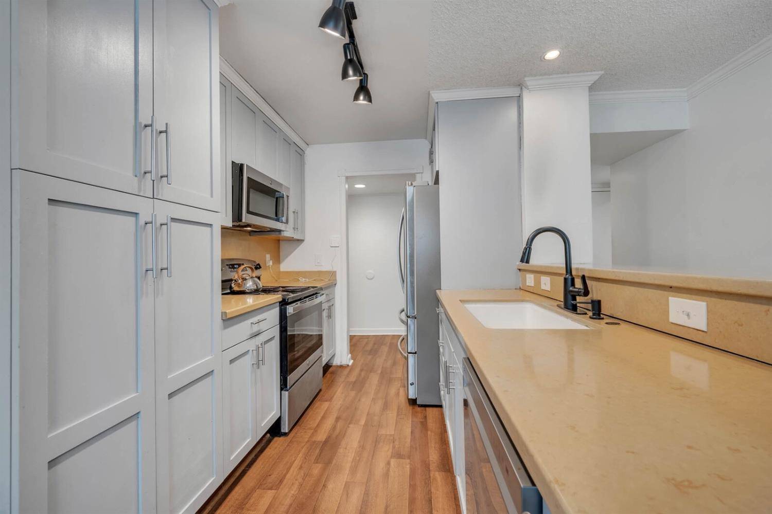 Sacramento, CA 95827,3609 Sarament CT