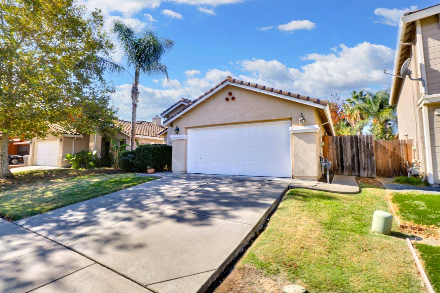 Sacramento, CA 95833,2317 Ivy Vine WAY