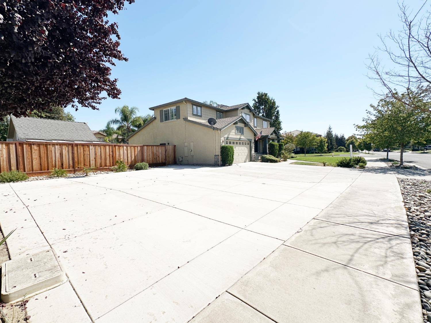 Turlock, CA 95382,4170 Tapestry WAY