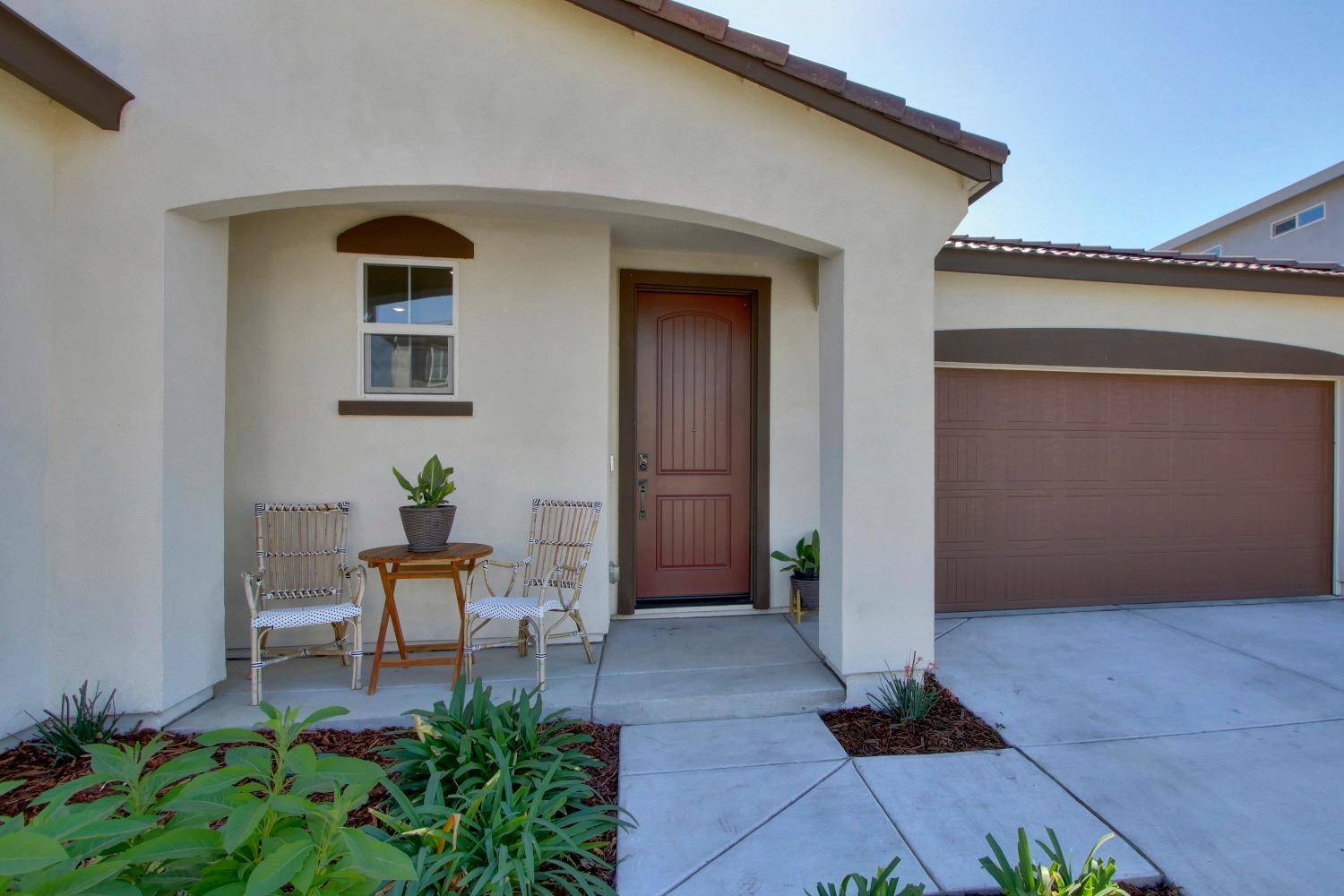 Roseville, CA 95747,4017 Expedition LN