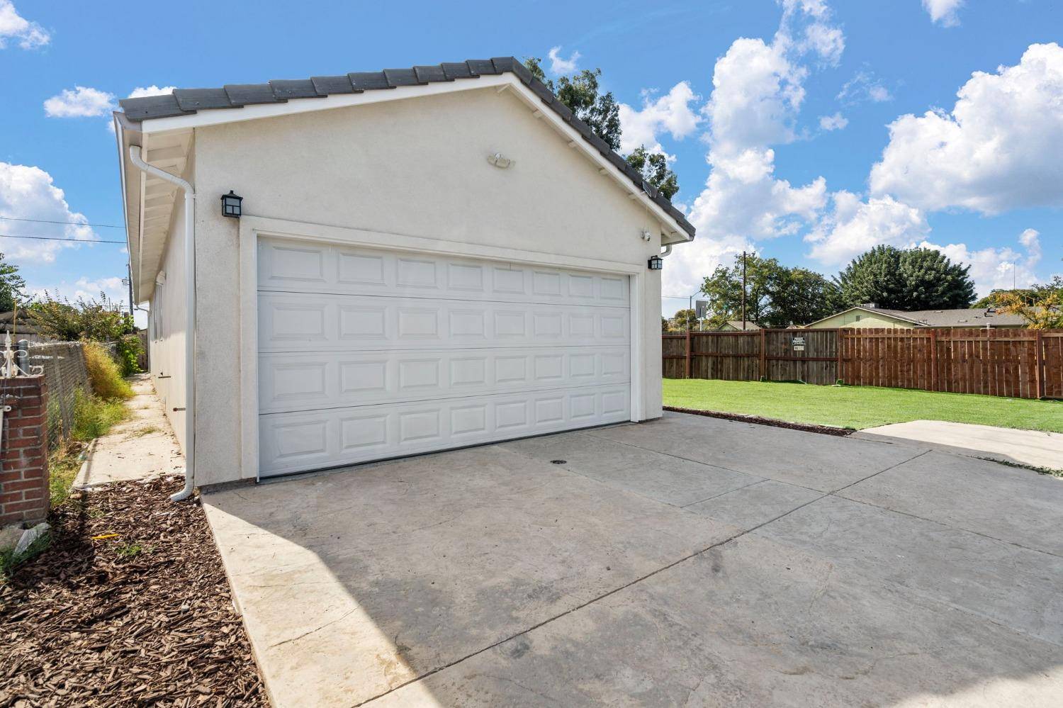 Stockton, CA 95206,2104 Turnpike RD