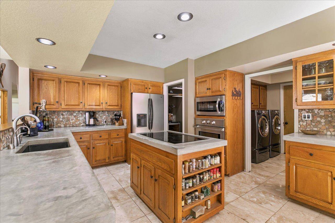 Janesville, CA 96114,750 Janesville Grade