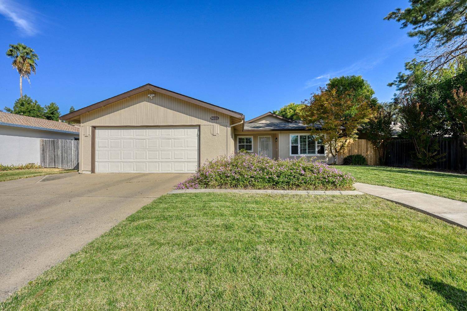 Sacramento, CA 95826,9325 Matador WAY
