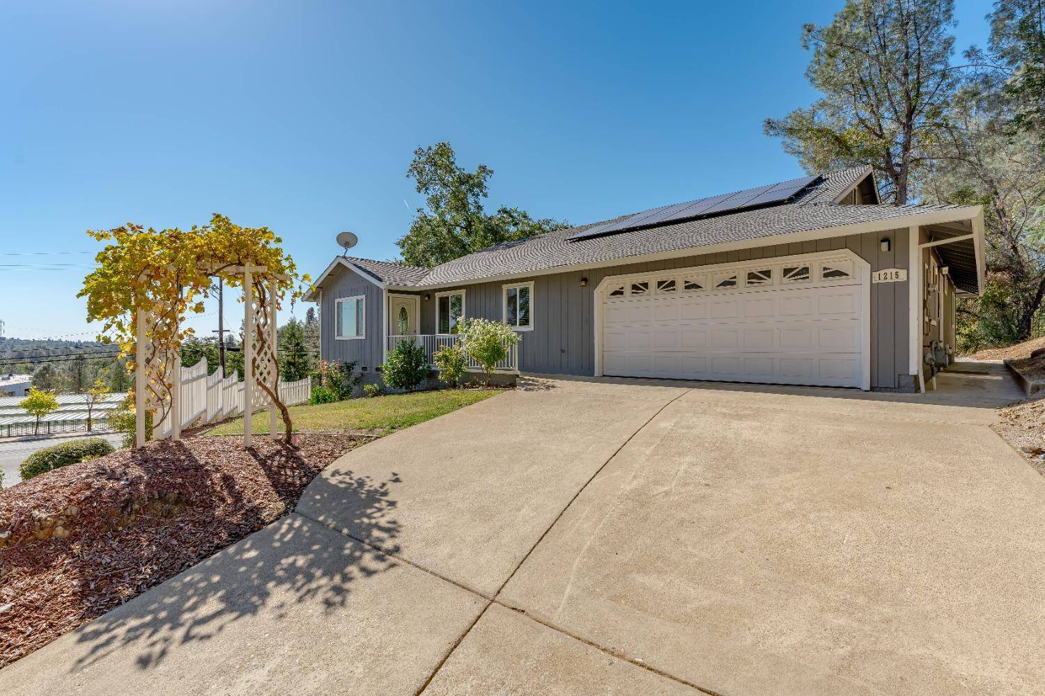 Auburn, CA 95603,1215 Grove CT