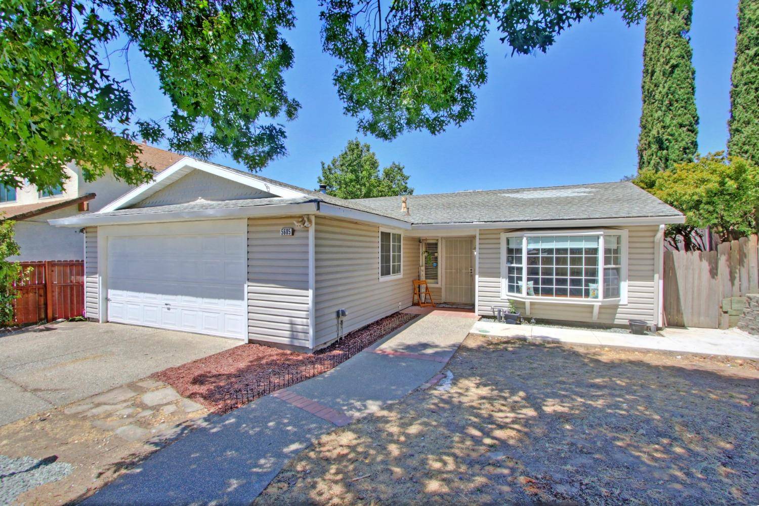 Sacramento, CA 95842,5605 Andes CT