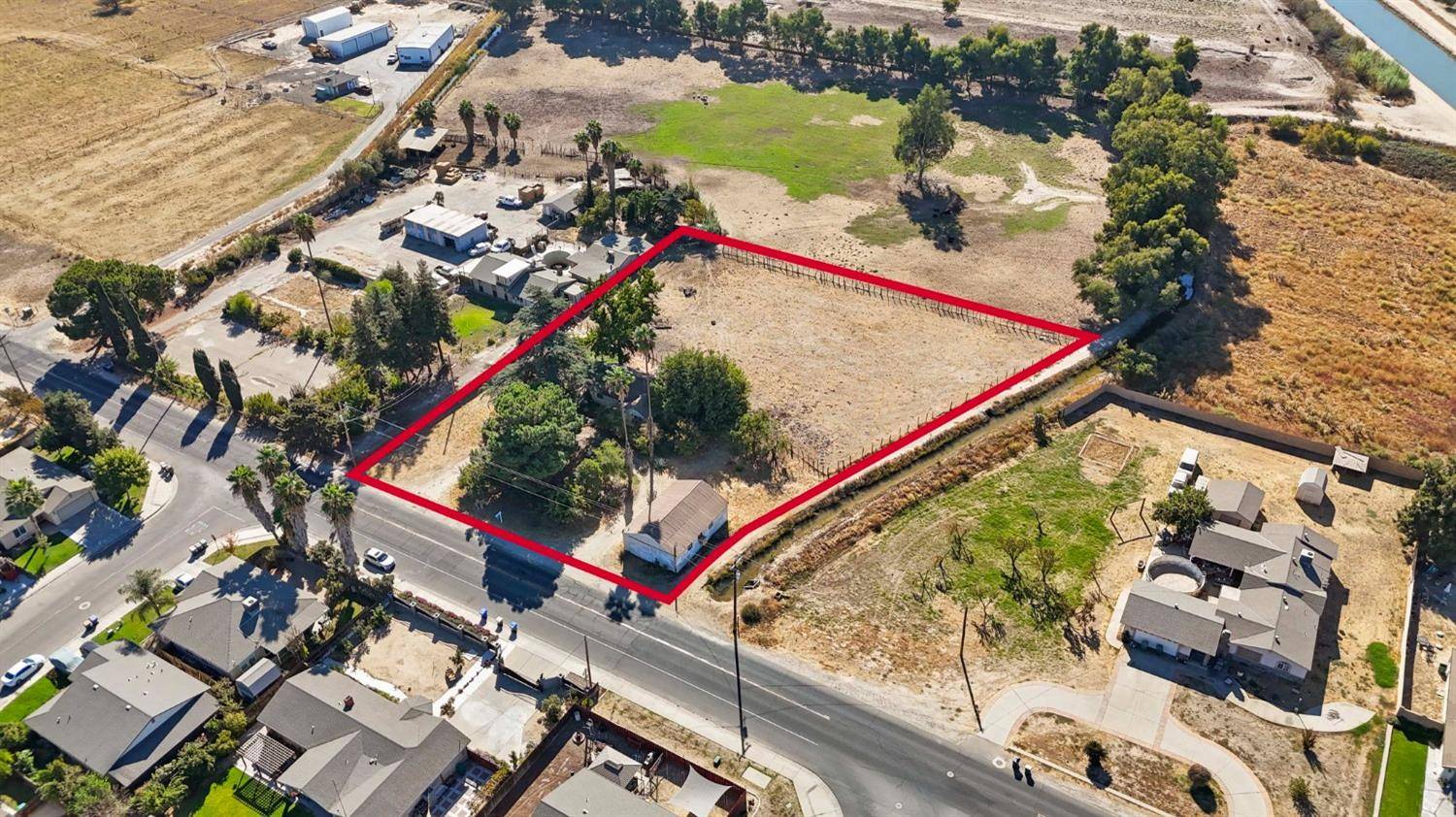 Winton, CA 95388,7369 Gertrude AVE