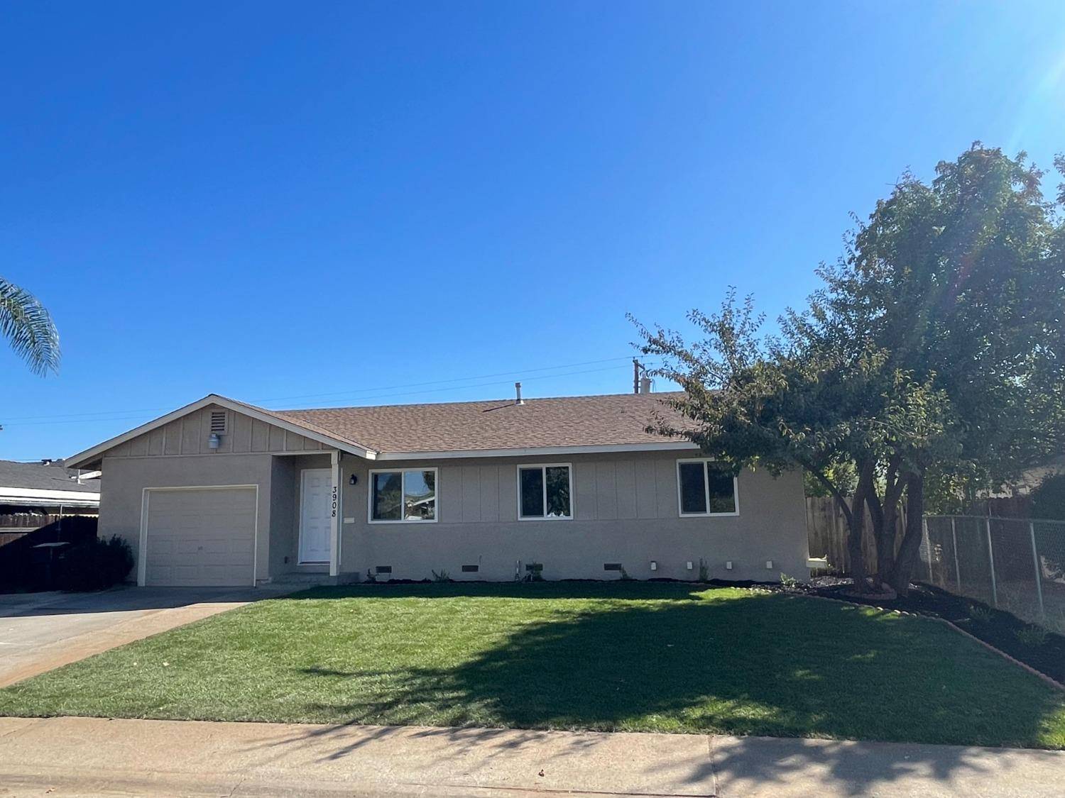 North Highlands, CA 95660,3908 Fargo WAY