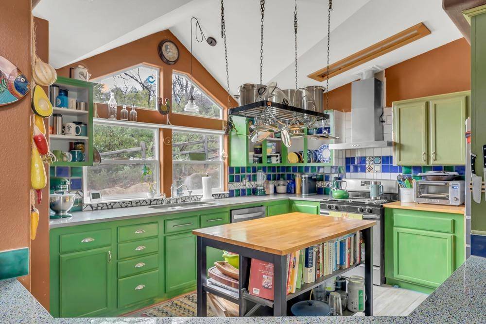 Somerset, CA 95684,6810 Ant Hill RD