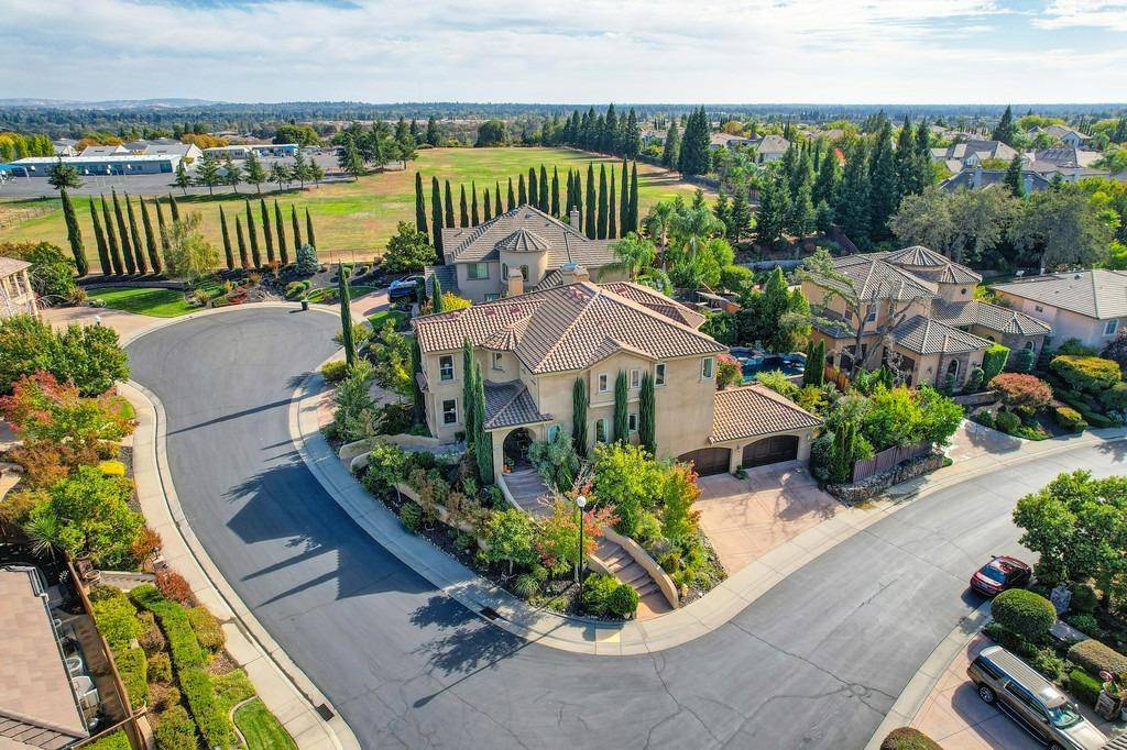 Roseville, CA 95661,100 Roberts PL