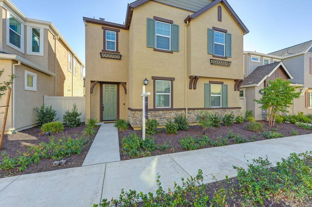 Roseville, CA 95747,6017 Dragon Hawk PL