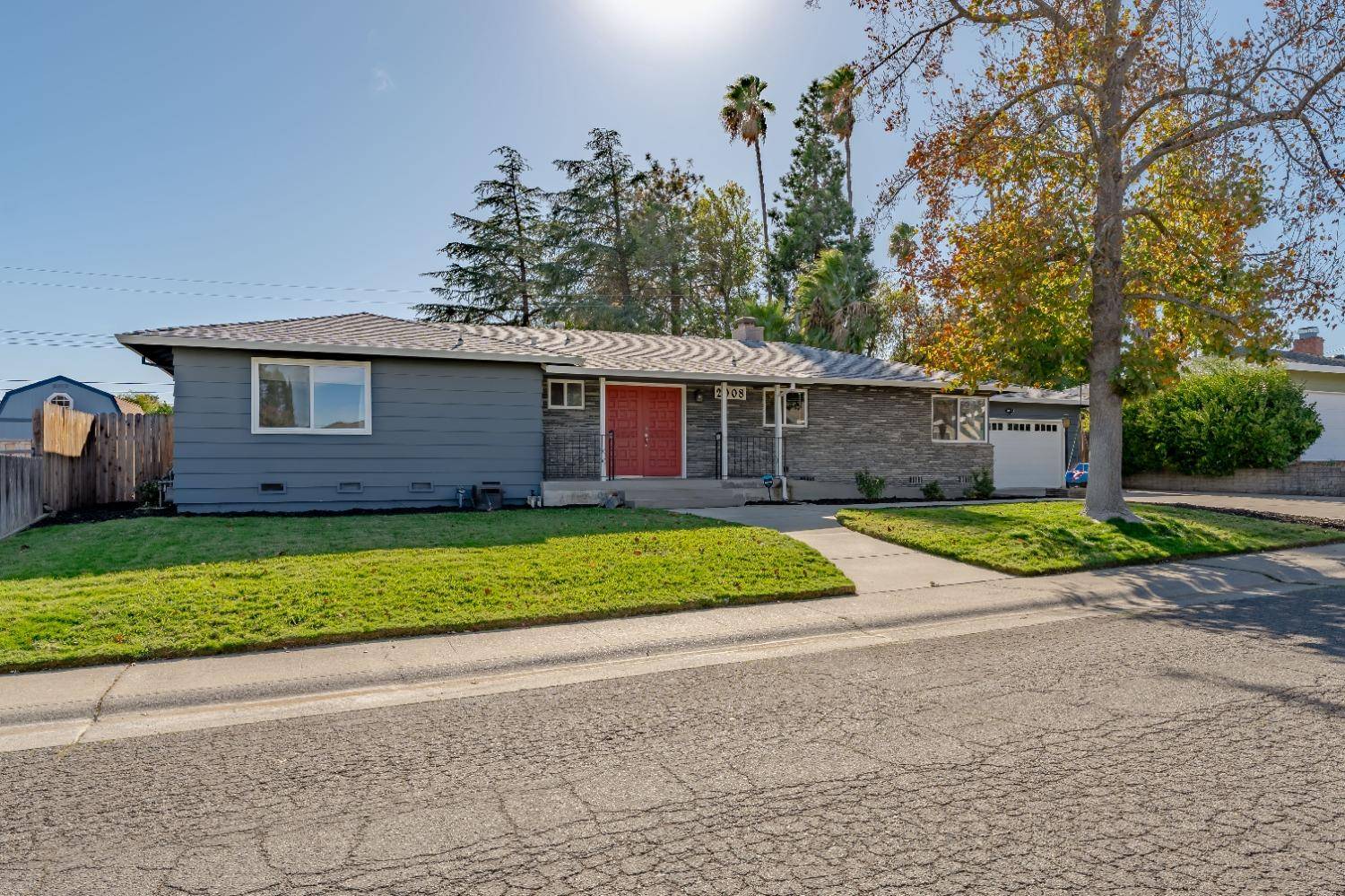 Carmichael, CA 95608,2008 Santa Lucia WAY