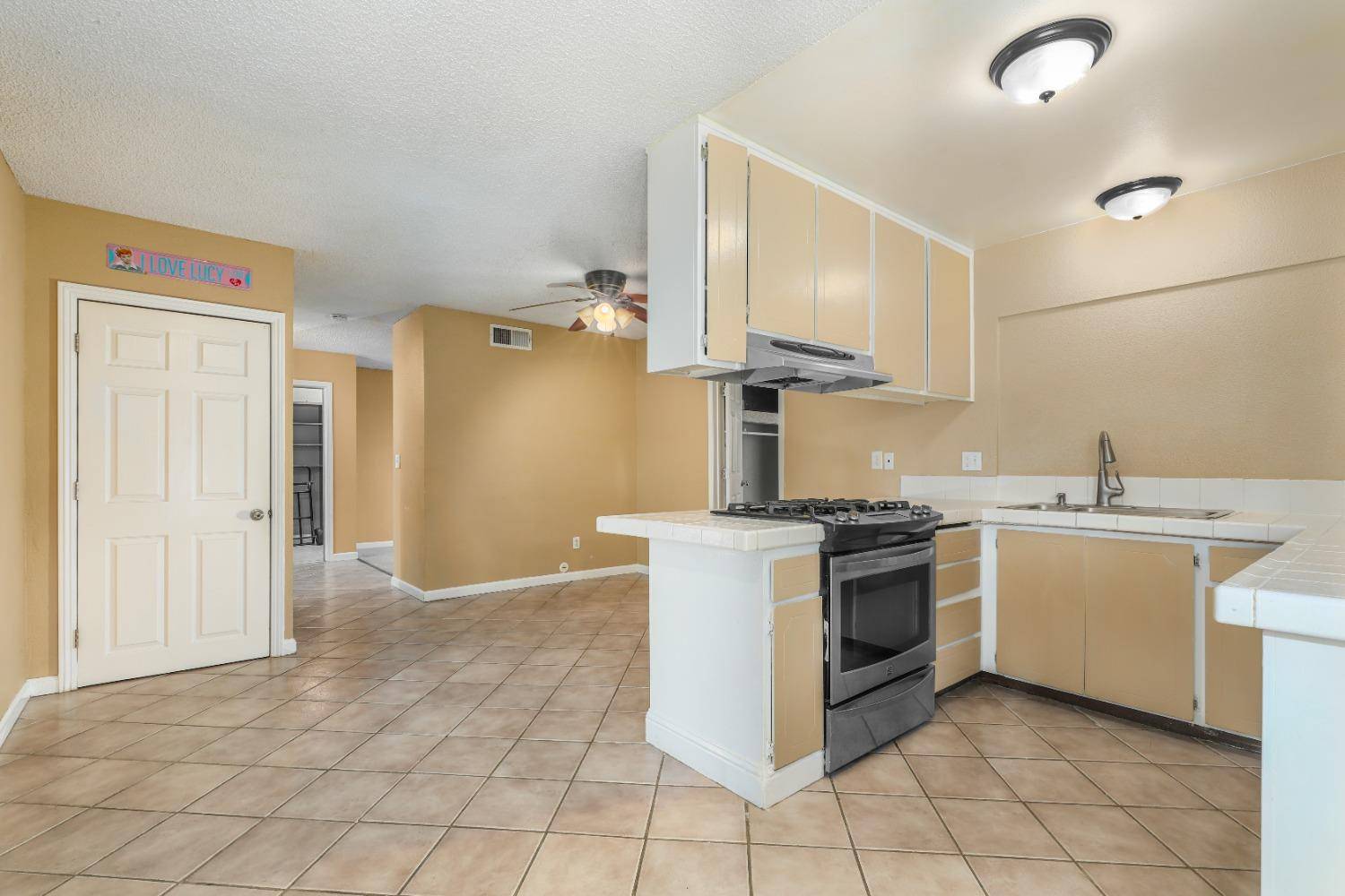 North Highlands, CA 95660,4293 Worthington Dr