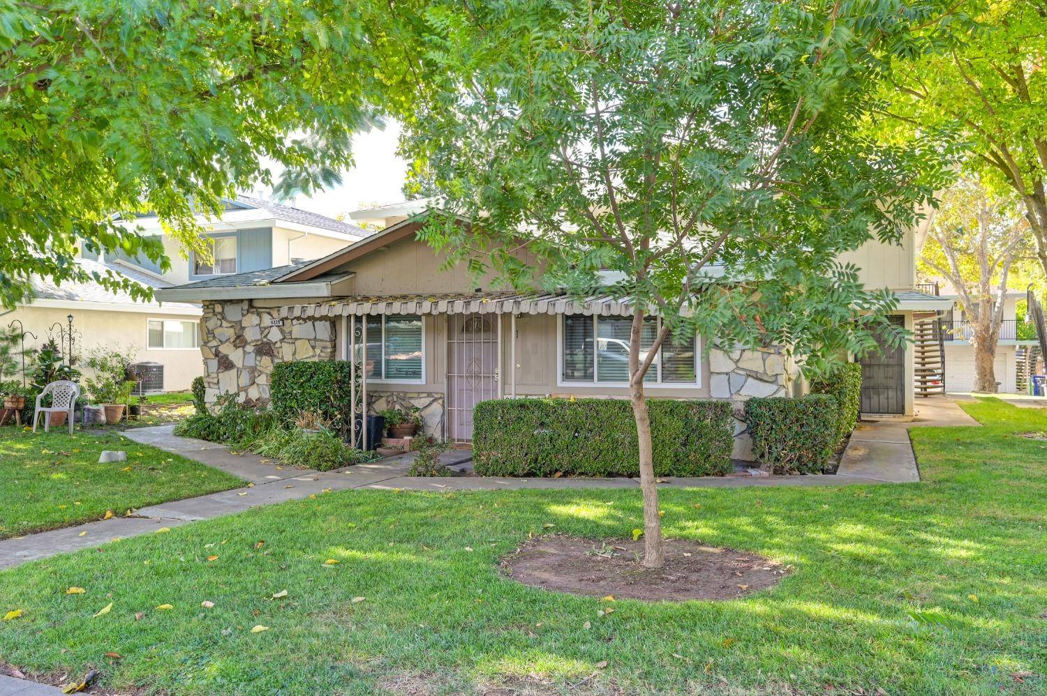 Citrus Heights, CA 95621,6229 Longford DR #4