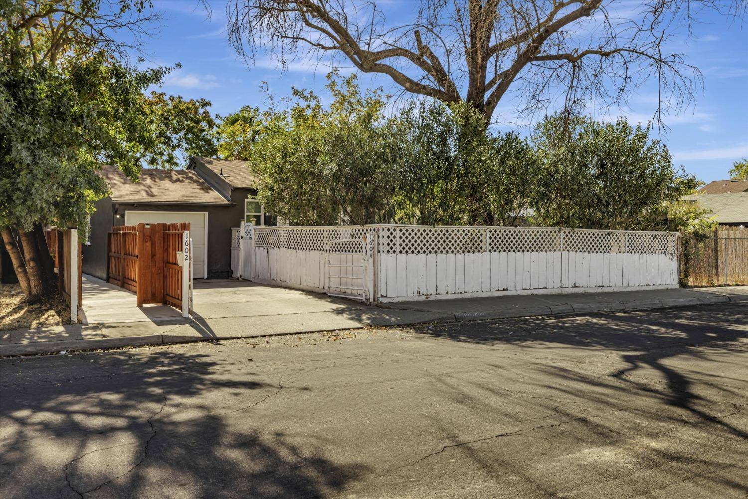 Modesto, CA 95350,1604 Teresa ST