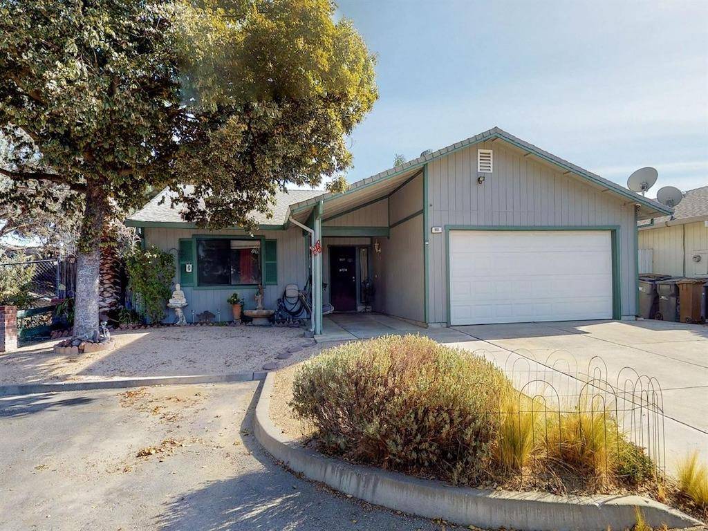 Woodland, CA 95776,901 Saddle PL