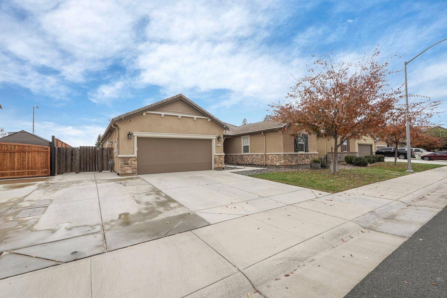 Galt, CA 95632,857 Ellis CIR