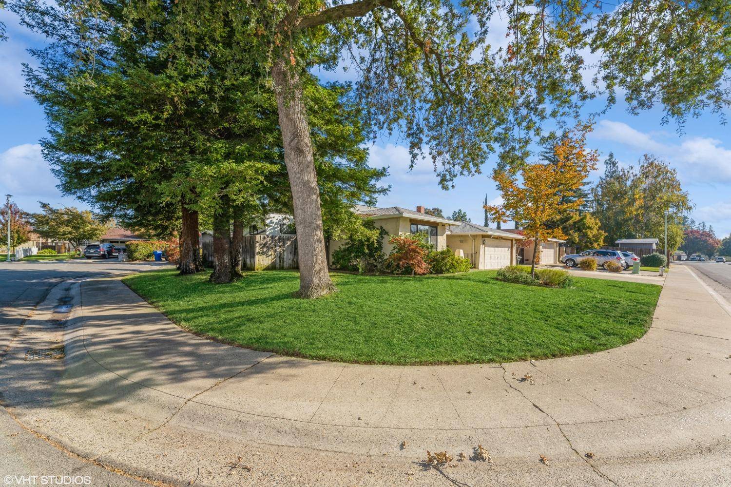 Sacramento, CA 95826,2776 Honeysuckle WAY