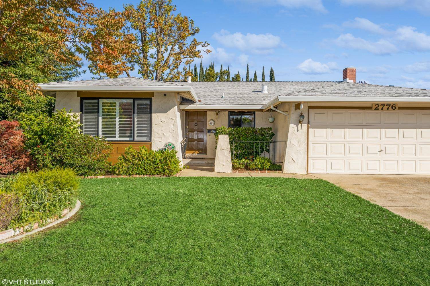 Sacramento, CA 95826,2776 Honeysuckle WAY