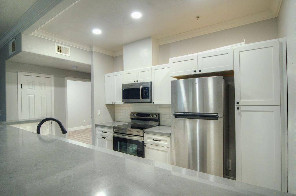 Sacramento, CA 95834,4200 E Commerce WAY #2313