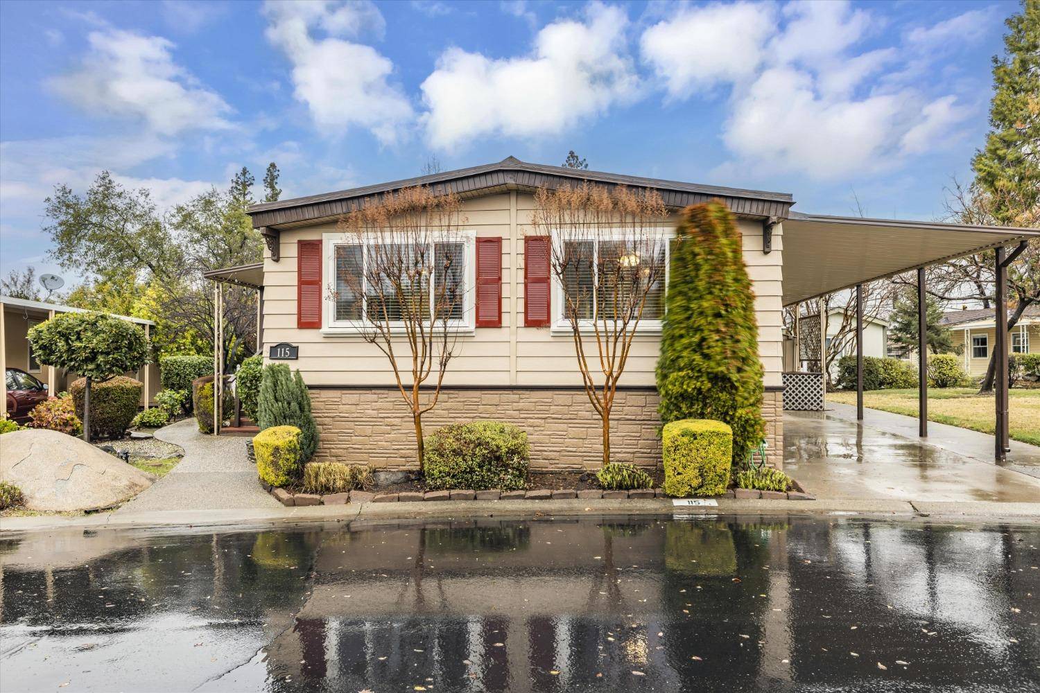 Folsom, CA 95630,115 Leafwood WAY