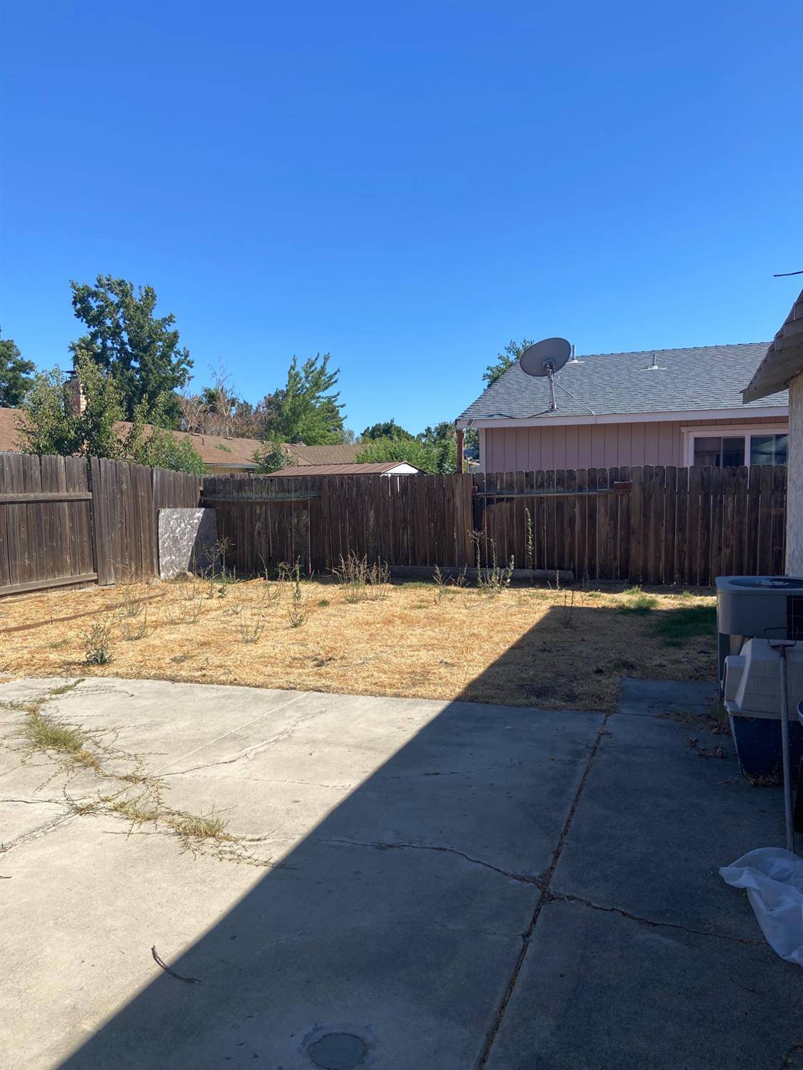 Sacramento, CA 95823,8353 Star Thistle WAY