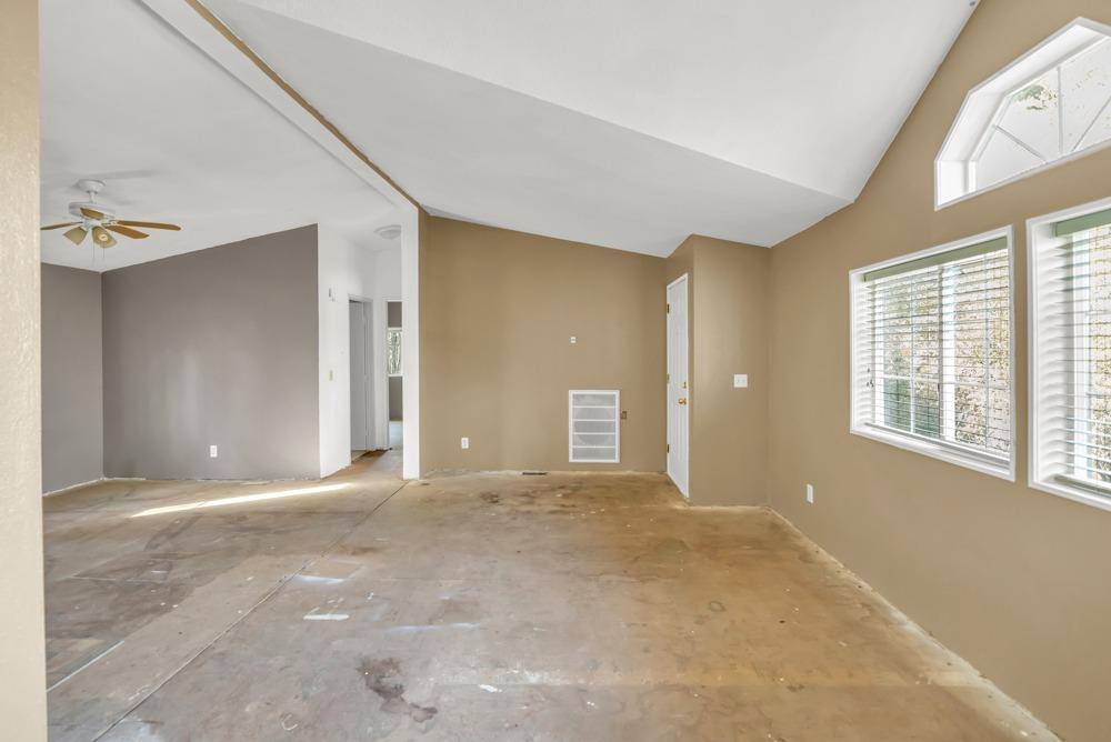 Penn Valley, CA 95946,15304 Sisson RD