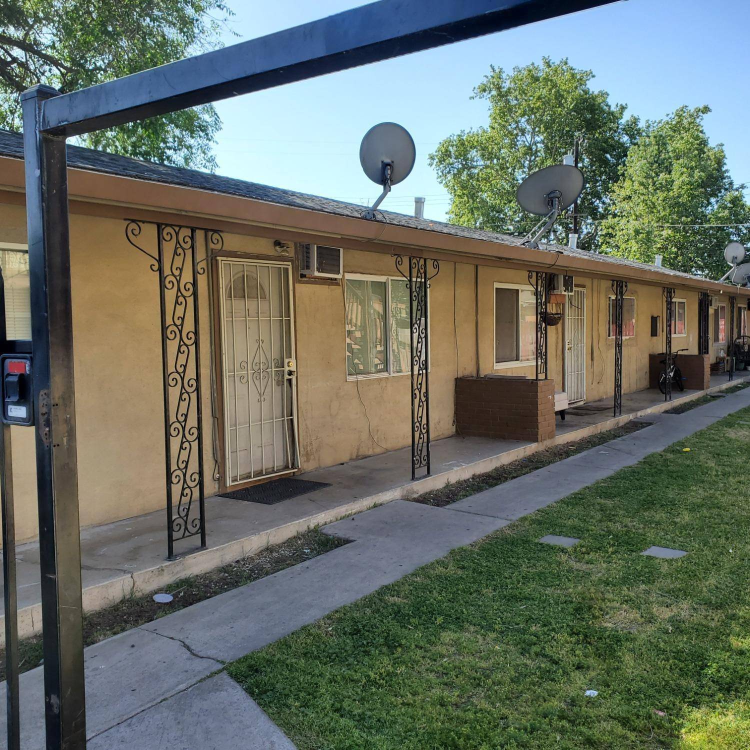 Sacramento, CA 95815,820 Lampasas