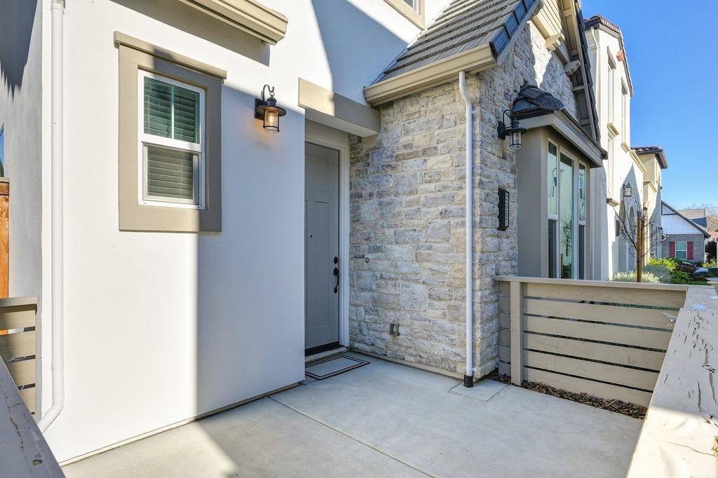 Sacramento, CA 95818,2357 Mcfly WALK