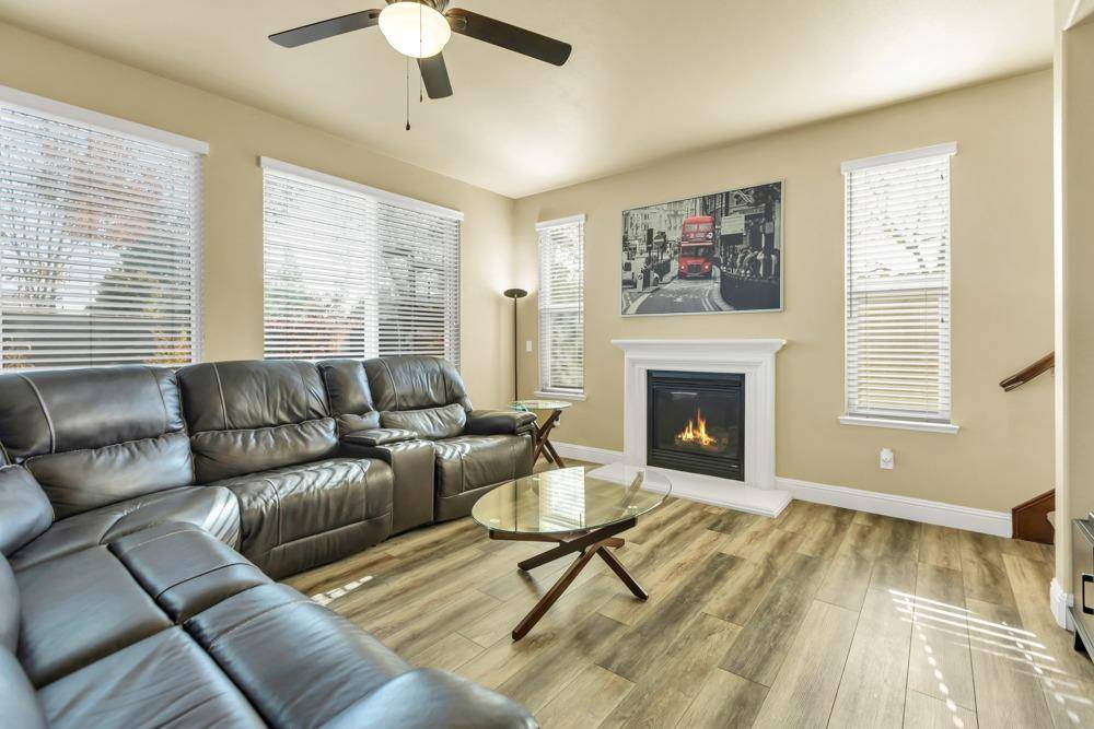 Lodi, CA 95242,2036 Bishop WAY