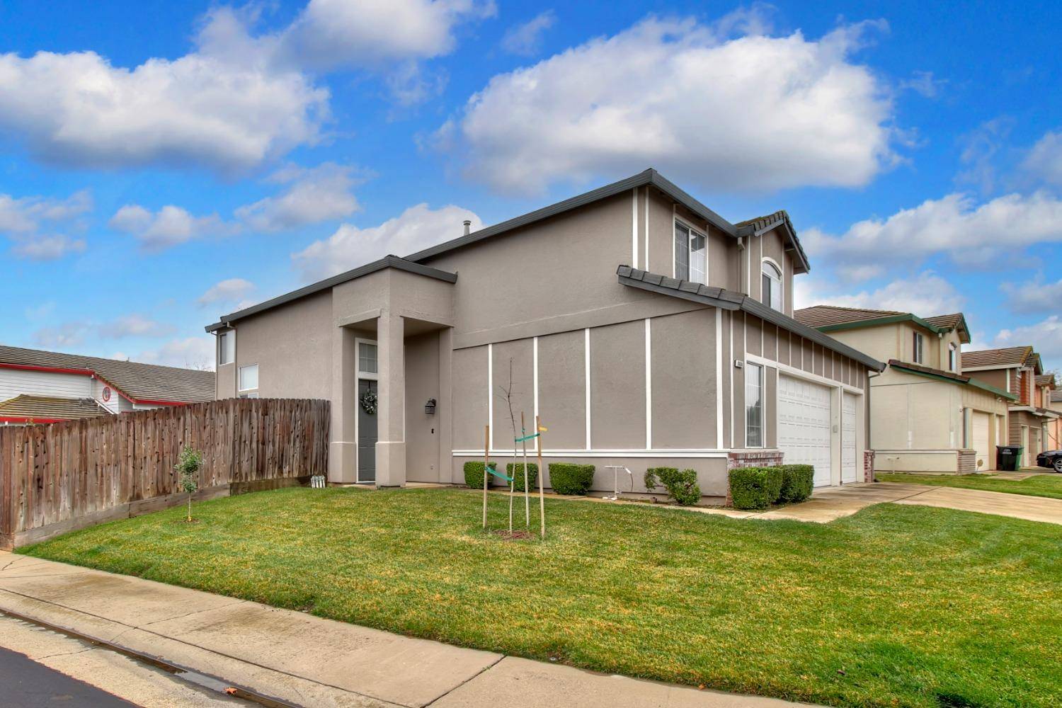 Elk Grove, CA 95624,8800 Heathermist WAY