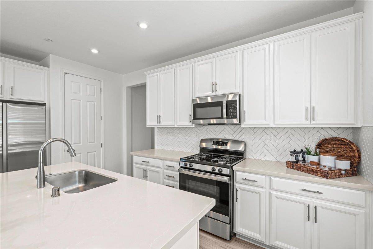 Plumas Lake, CA 95961,2127 Jewel Lake WAY