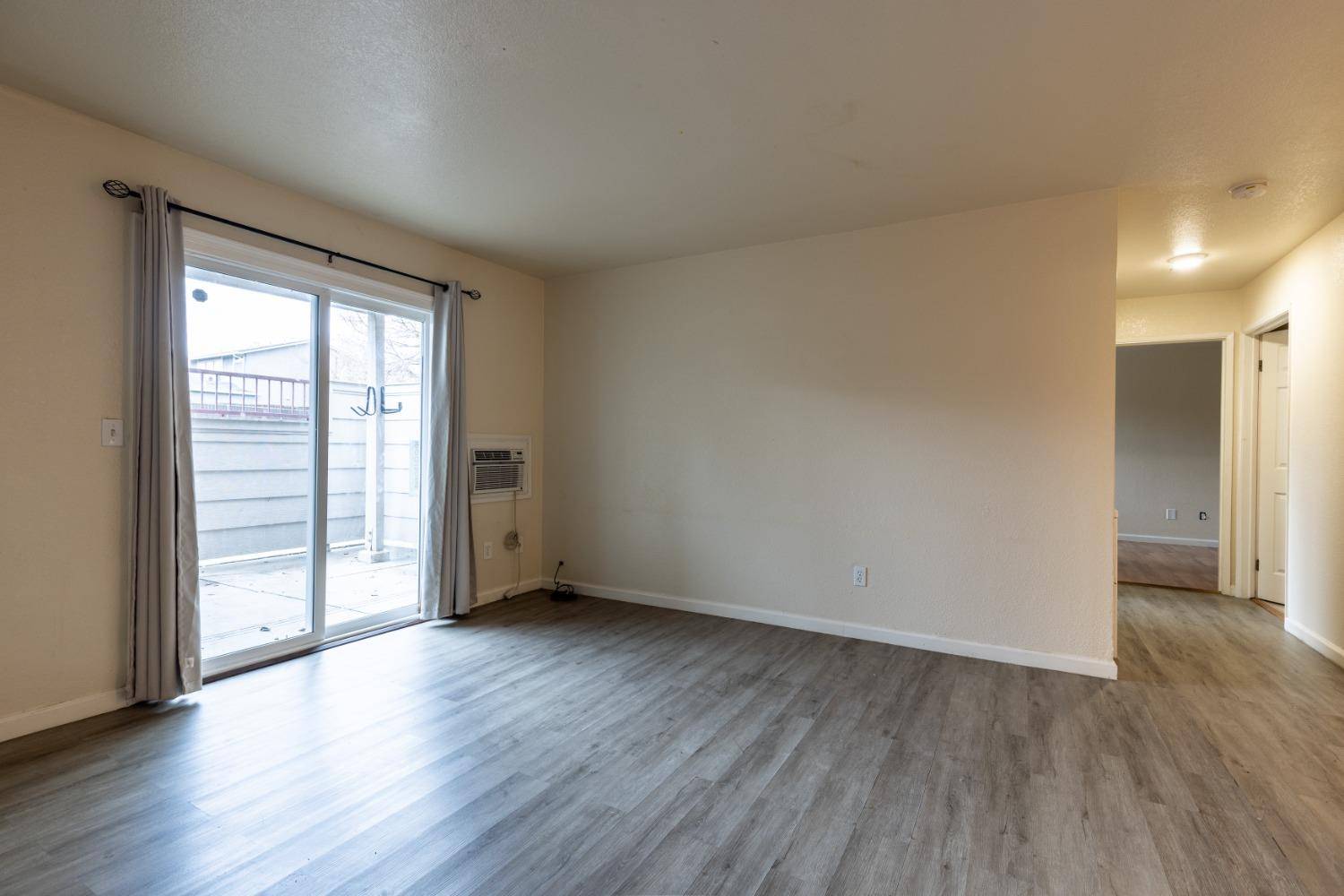 Bay Point, CA 94565,7 Lancaster CIR #145