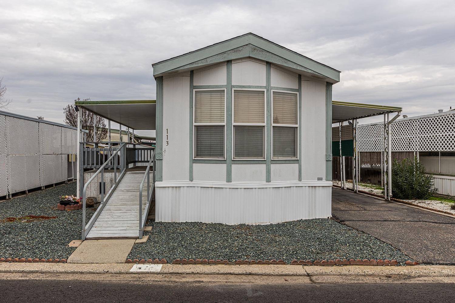 Escalon, CA 95320,2505 Jackson AVE #113