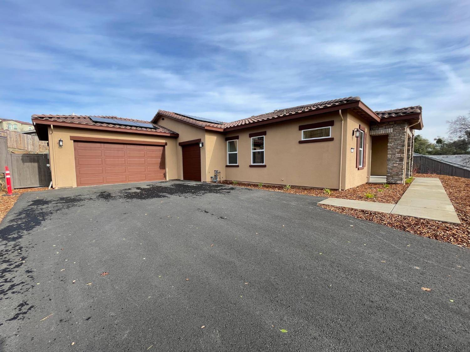 Plymouth, CA 95669,8659 Zinfandel Pkwy