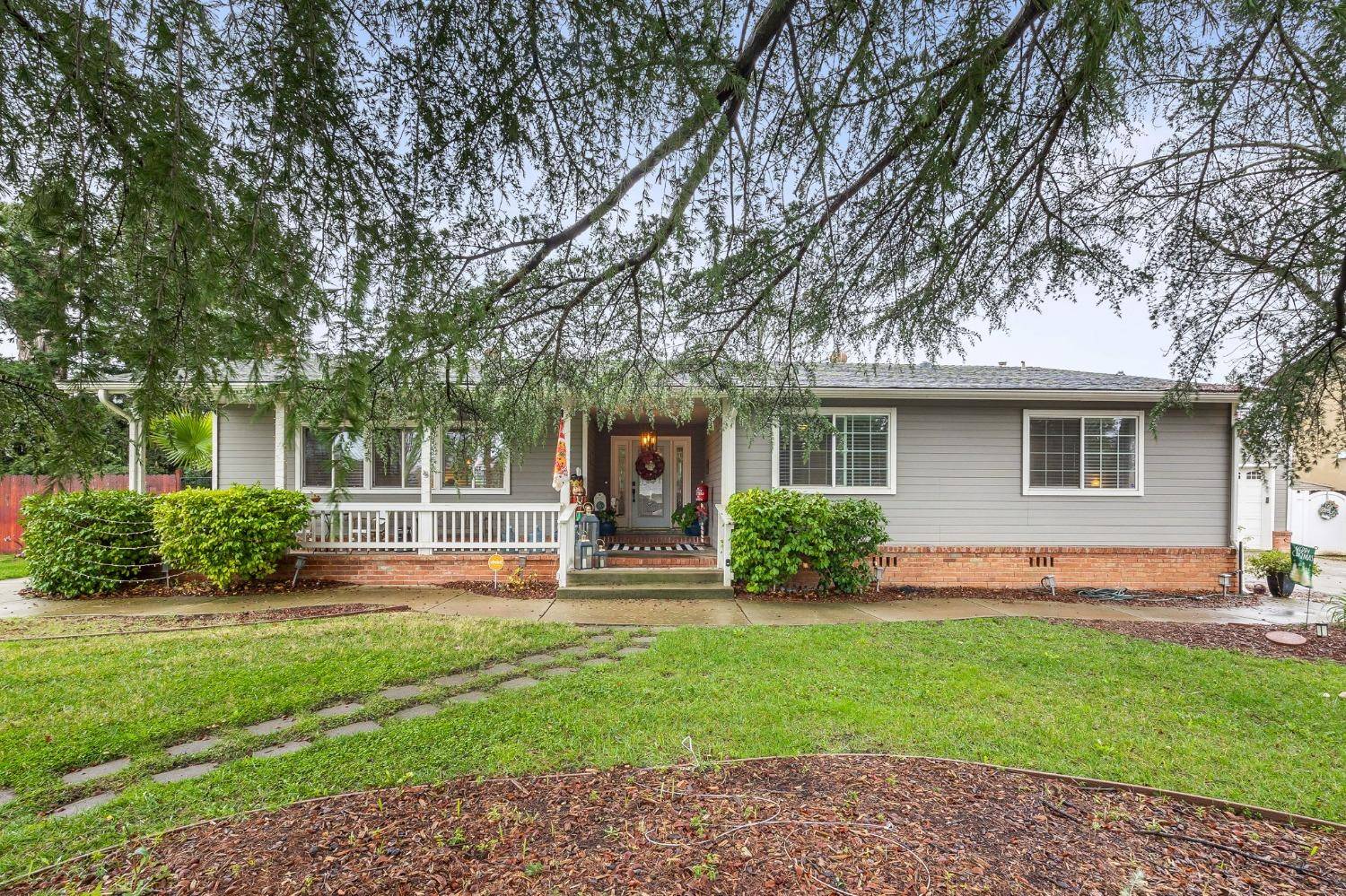 Carmichael, CA 95608,3249 Mission AVE