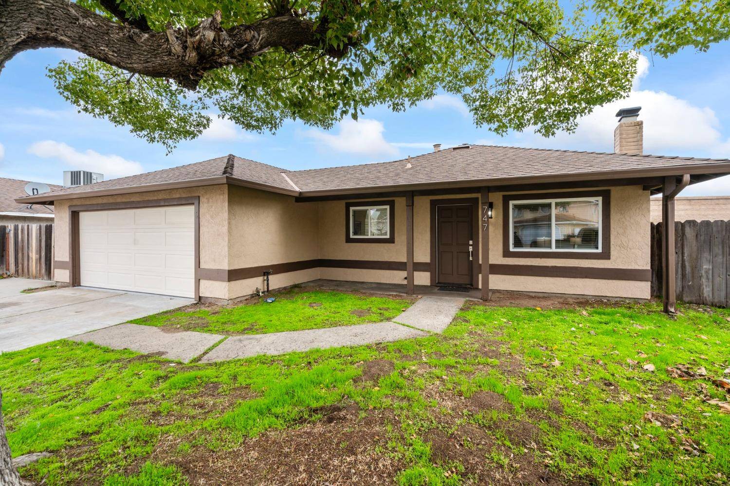 Manteca, CA 95336,747 Ward WAY