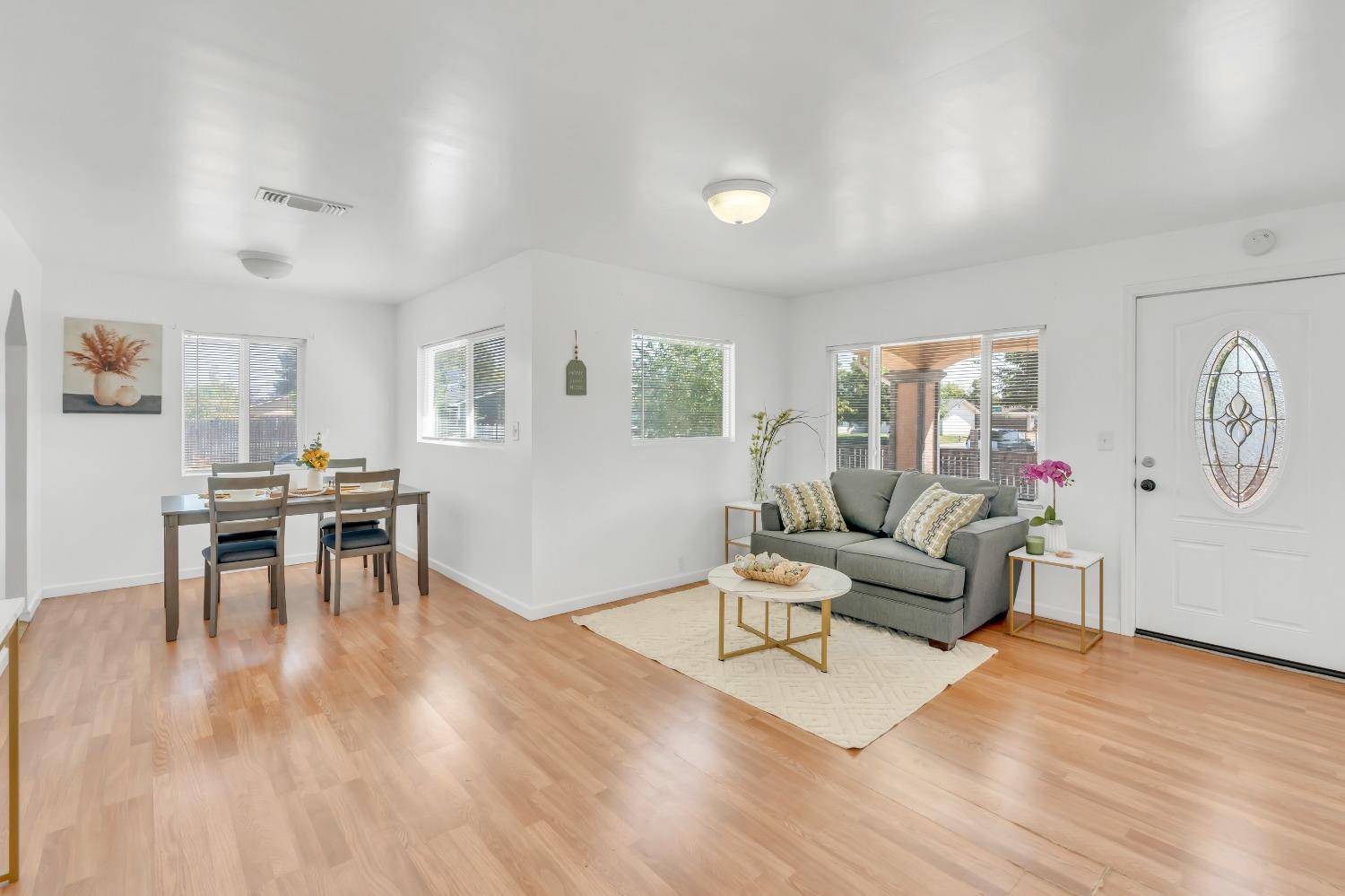 Sacramento, CA 95815,1241 Browning DR