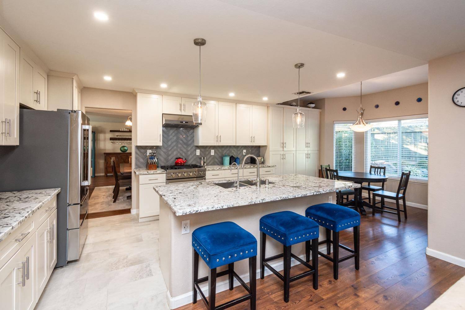 Roseville, CA 95747,411 Shiveley CT