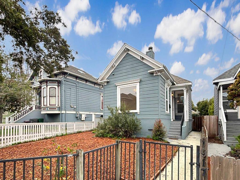 Oakland, CA 94607,1917 Filbert ST