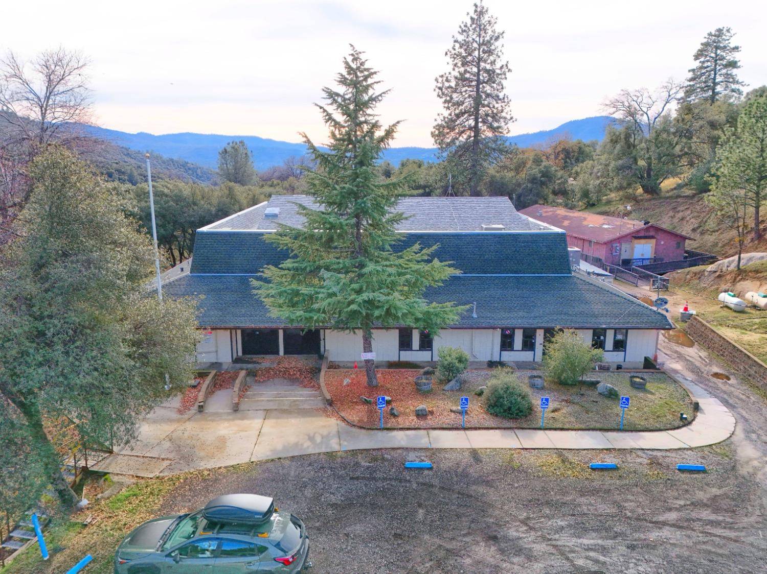 Oakhurst, CA 93644,42484 Hwy 41 RD