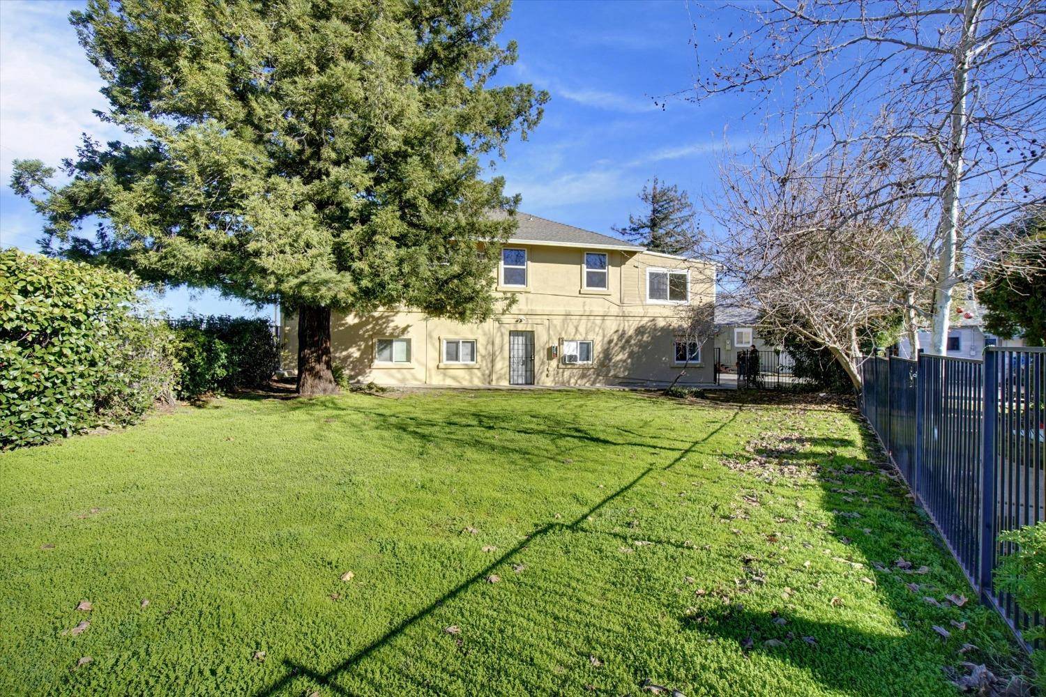 Roseville, CA 95678,1011 Vernon ST