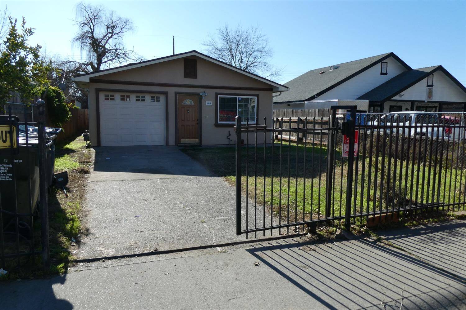Sacramento, CA 95820,3620 20th AVE