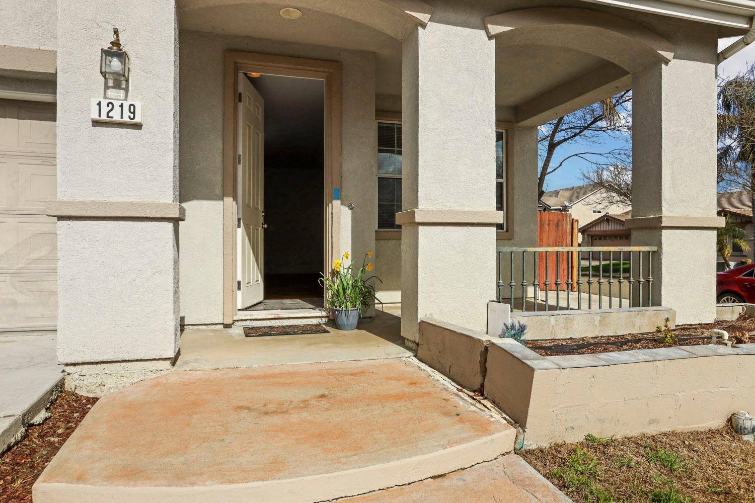 Patterson, CA 95363,1219 Grebe LN