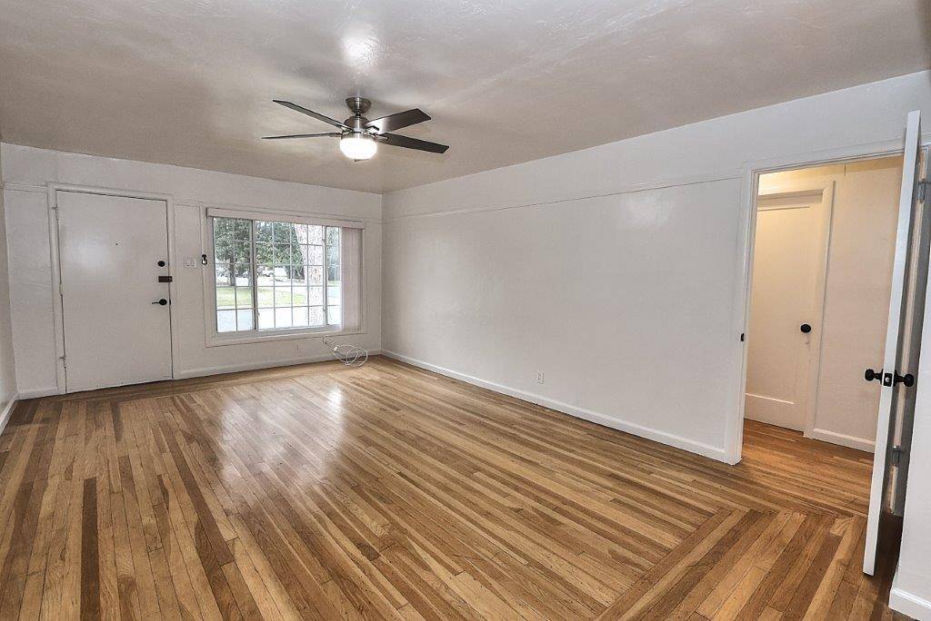 Sacramento, CA 95822,2103 16th AVE