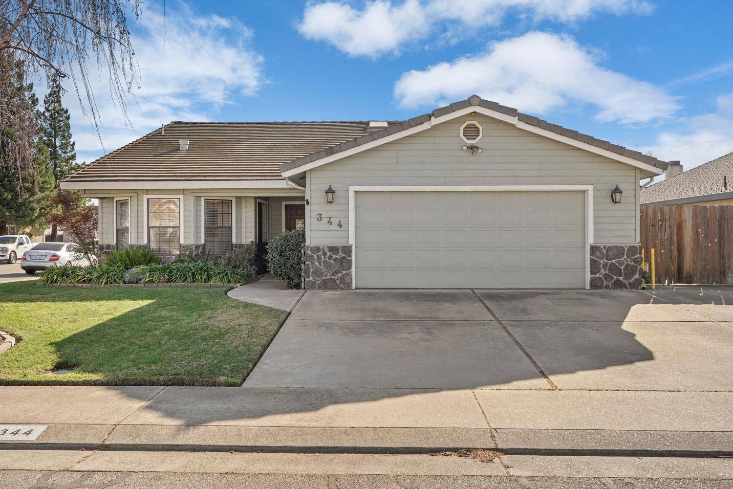 Lodi, CA 95240,344 Sparrow LN